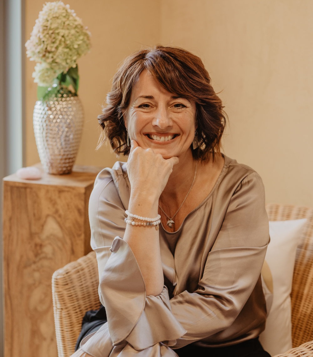 Susan Fischer im Sessel